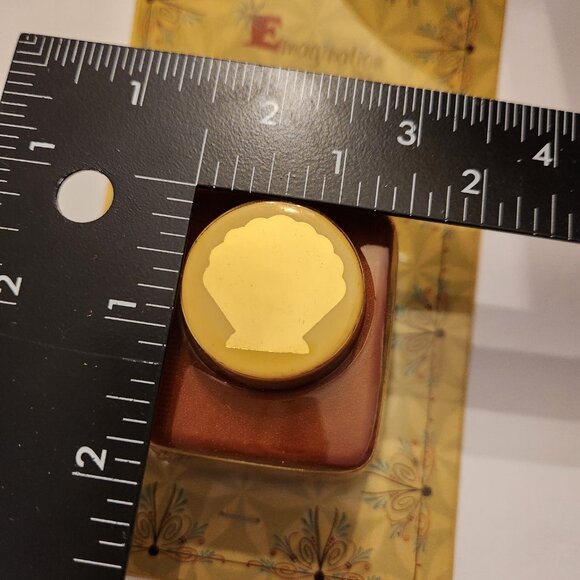 Scalloped Seashell Shell Large Hole Punch Emagination paper Scrapbook Craft - Picture 4 of 5